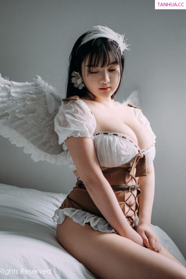 露露小喵  [XIUREN]高清写真图 2019.11.04 小尤奈第12张图片